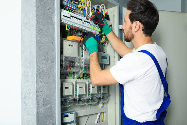 Best Commercial Electrician Services  in Belleair, FL
